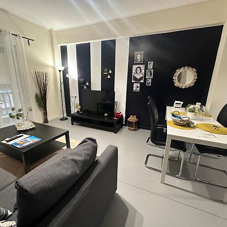Ferienwohnung Koukaki Urban Retreat, Steps From The Acropolis Athen Exterior foto